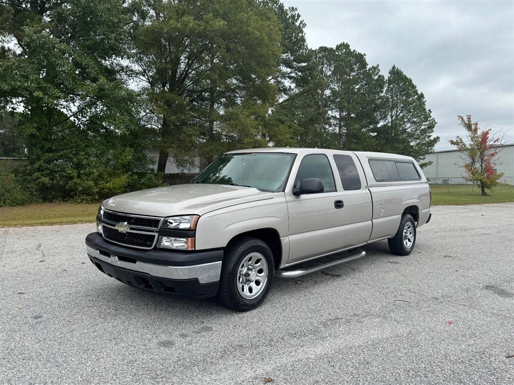 2006 Chevrolet Silverado 1500 WT — Pickup Truck — 125,880 mi — Smithfield, NC