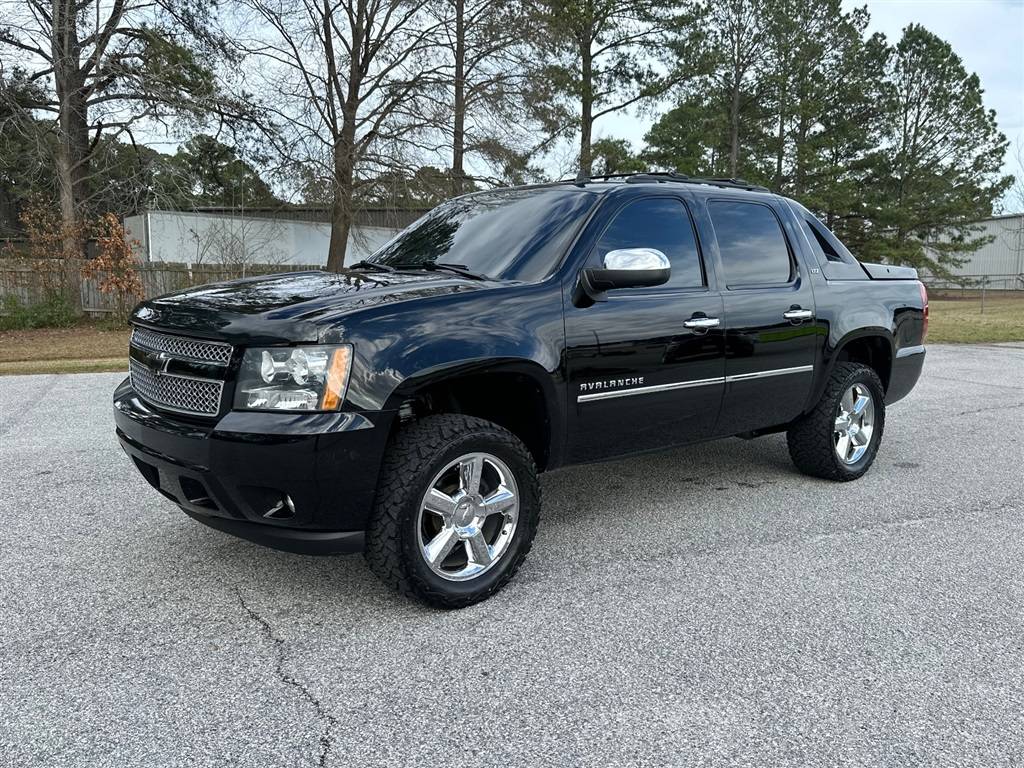 2012 Chevrolet Avalanche LTZ — Pickup Truck — 161,082 mi — Smithfield, NC