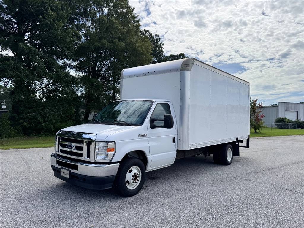 2021 Ford E-Series Cutaway Base — Chassis Cab Truck — 86,166 mi — Smithfield, NC
