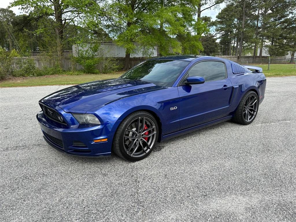 2013 Ford Mustang GT — Coupe — 140,717 mi — Smithfield, NC