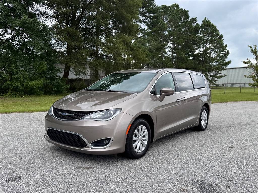 2018 Chrysler Pacifica Touring Plus — Minivan — 188,327 mi — Smithfield, NC