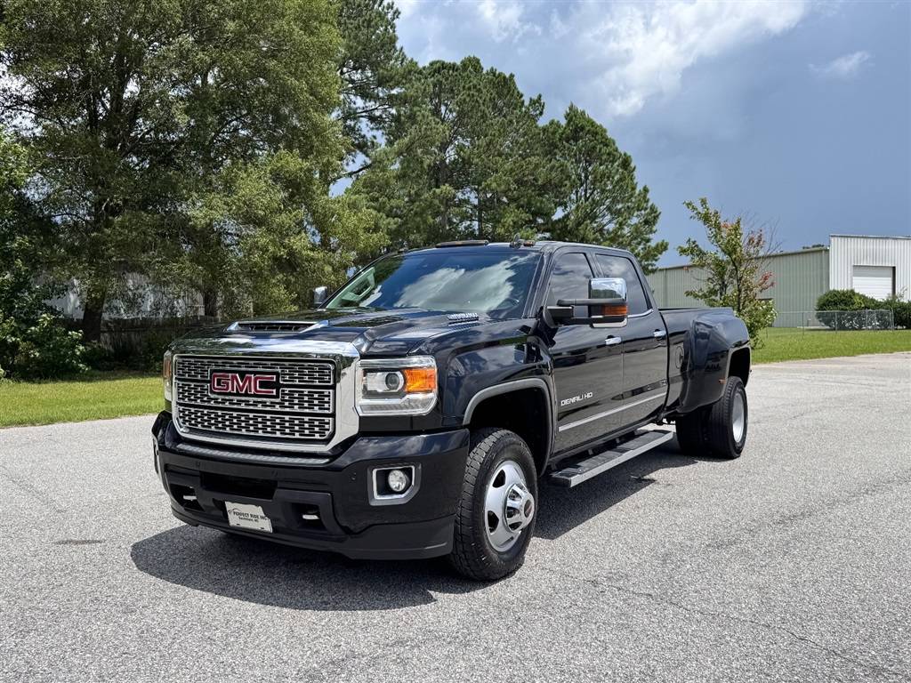 2018 GMC Sierra 3500HD Denali — Pickup Truck — 121,551 mi — Smithfield, NC