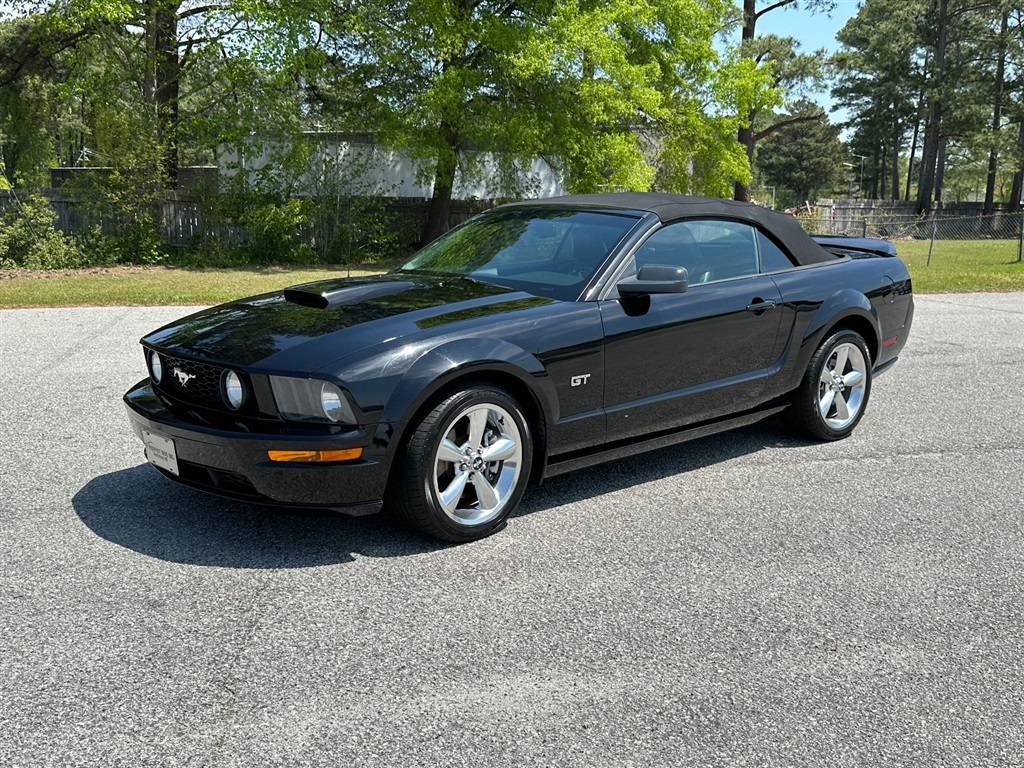2007 Ford Mustang GT Deluxe — Convertible — 118,380 mi — Smithfield, NC