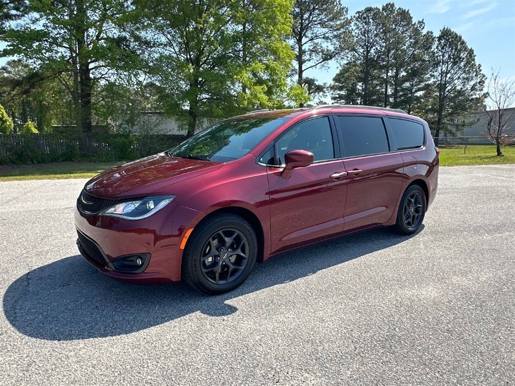 2018 Chrysler Pacifica Touring L — Minivan — 112,087 mi — Smithfield, NC
