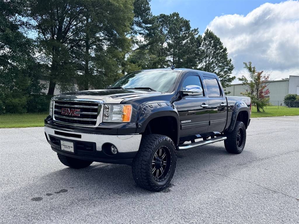 2013 GMC Sierra 1500 SLE — Pickup Truck — 172,764 mi — Smithfield, NC