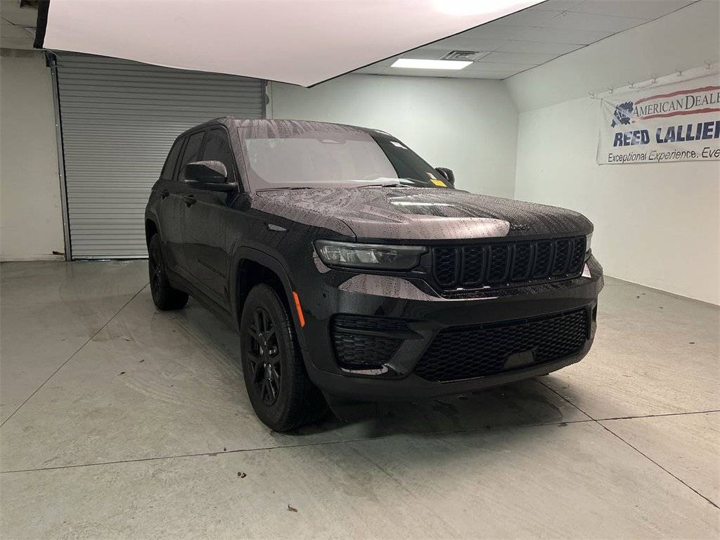 2025 Jeep Grand Cherokee Altitude — SUV — 11,834 mi — Fayetteville, NC
