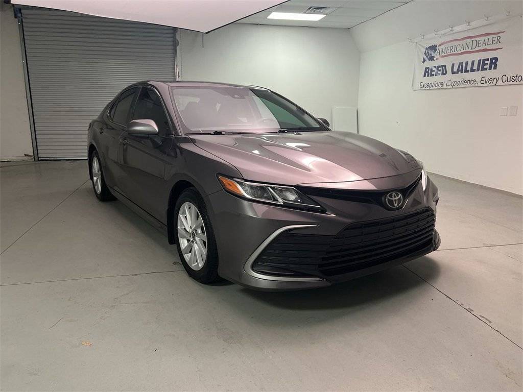 2022 Toyota Camry LE — Sedan — 72,517 mi — Fayetteville, NC