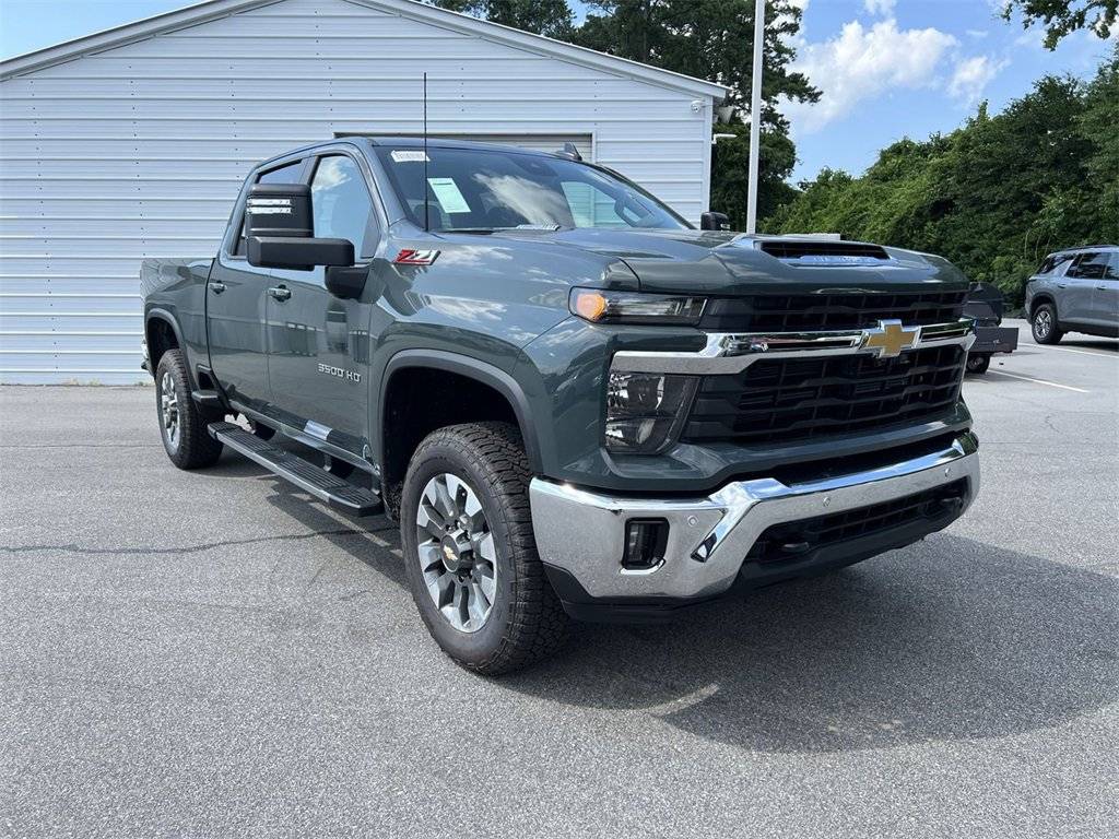 2025 Chevrolet Silverado 3500HD LT — Pickup Truck — 105 mi — Fayetteville, NC