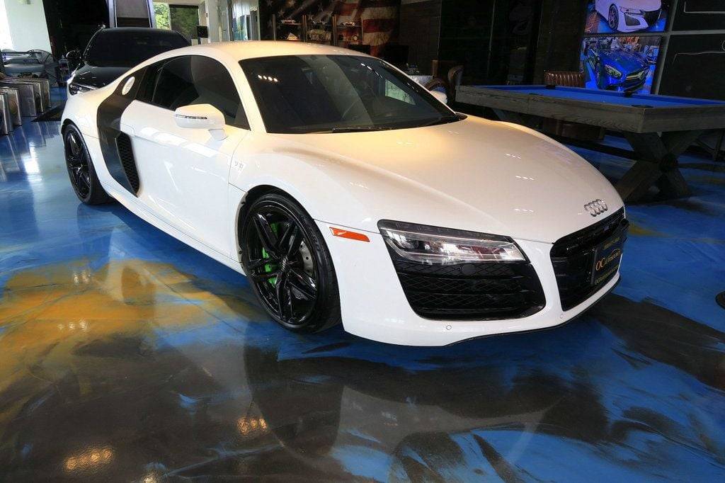 2014 Audi R8 V10 — Coupe — 28,281 mi — Costa Mesa, CA