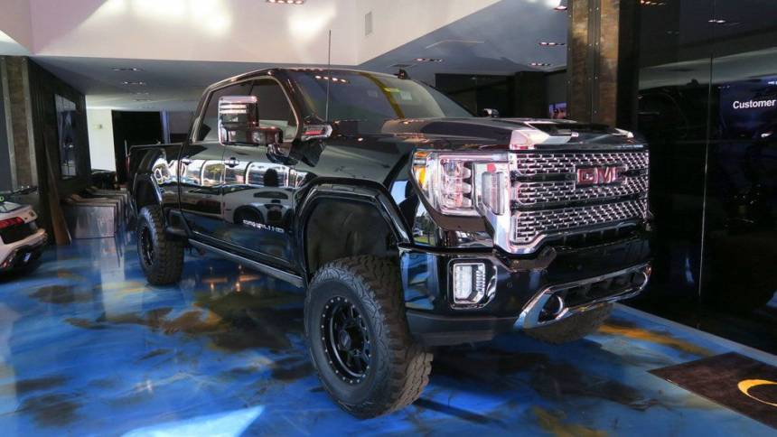 2022 GMC Sierra 2500HD Denali — Pickup Truck — 17,925 mi — Costa Mesa, CA