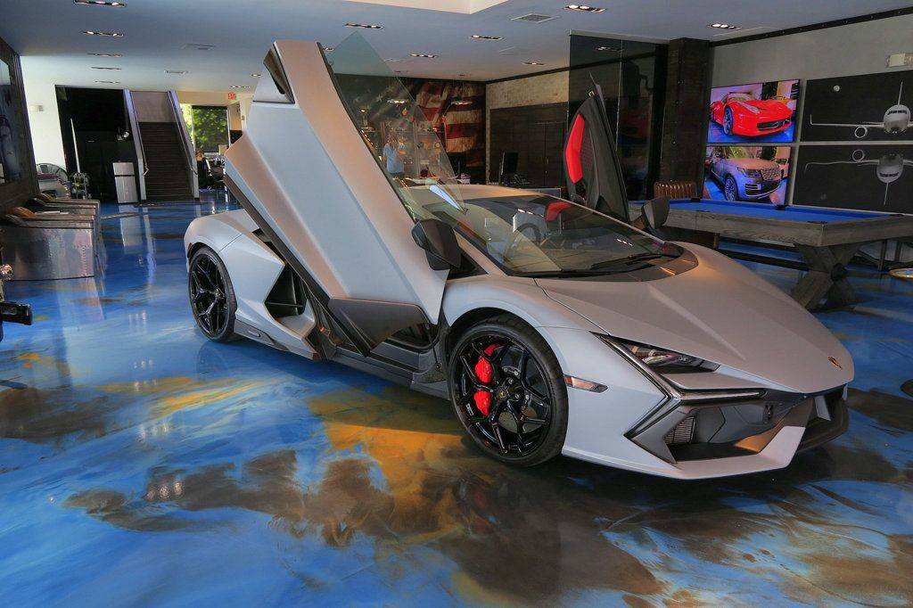 2024 Lamborghini Revuelto Revuelto — Coupe — 11,011 mi — Costa Mesa, CA