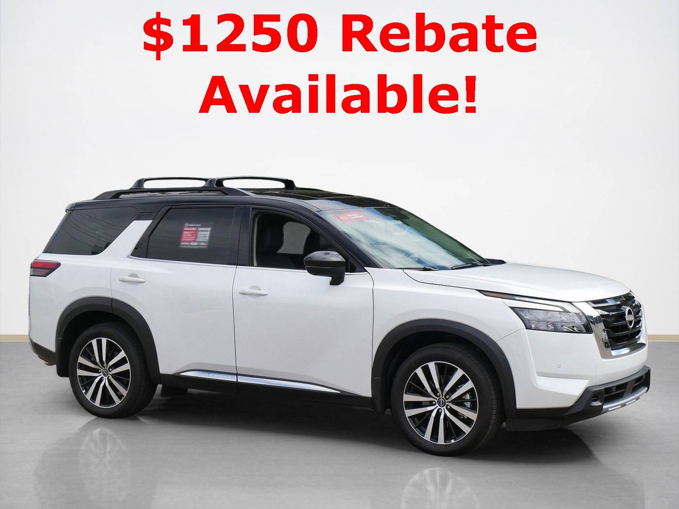 2025 Nissan Pathfinder Platinum — SUV — 9,396 mi — Maplewood, MN