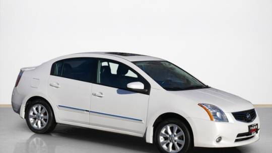 2012 Nissan Sentra 2.0 SL — Sedan — 109,679 mi — Maplewood, MN