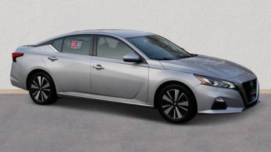 2022 Nissan Altima SV — Sedan — 60,117 mi — Maplewood, MN