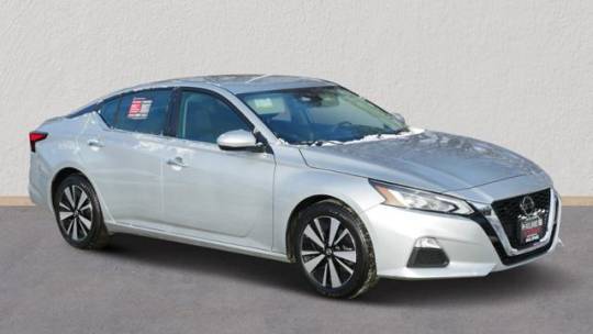 2022 Nissan Altima SV — Sedan — 60,018 mi — Maplewood, MN