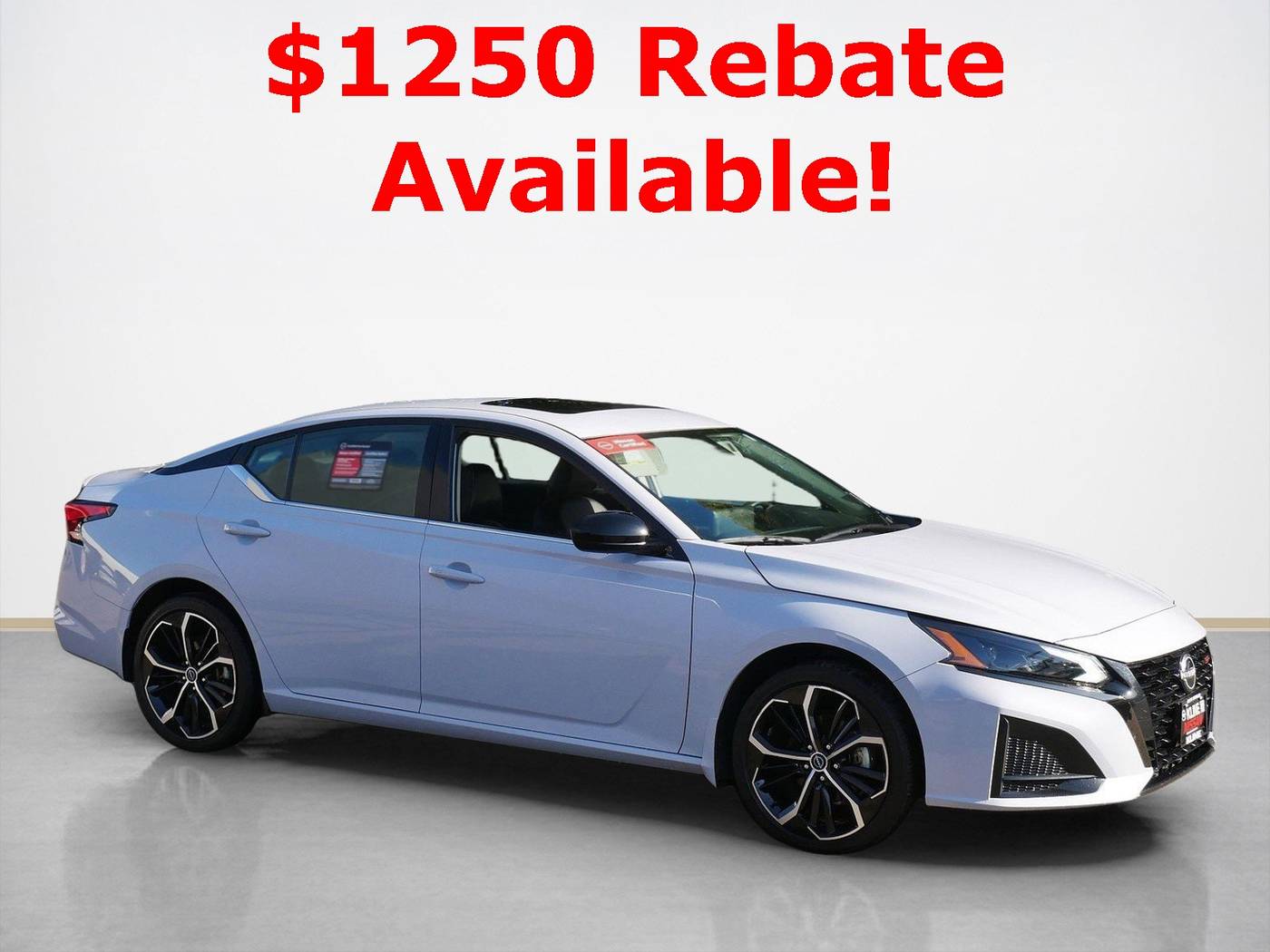2023 Nissan Altima SR — Sedan — 27,563 mi — Maplewood, MN