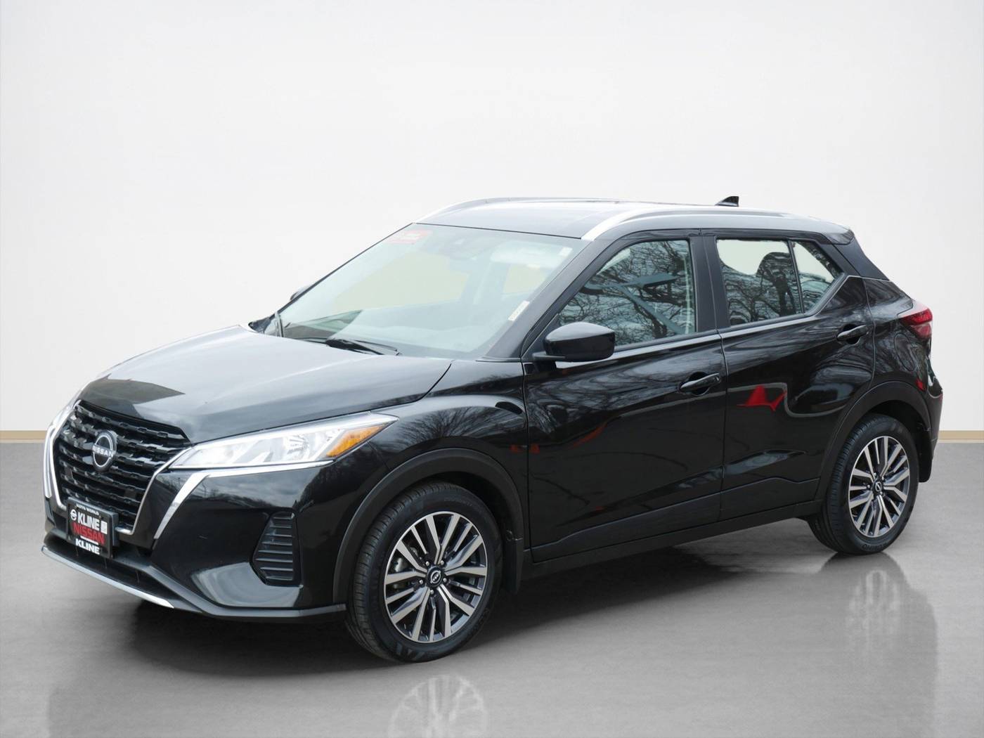 2022 Nissan Kicks SV — SUV — 51,354 mi — Maplewood, MN