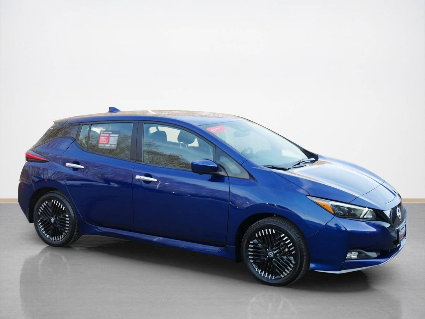 2024 Nissan LEAF SV PLUS — Hatchback — 10,513 mi — Maplewood, MN
