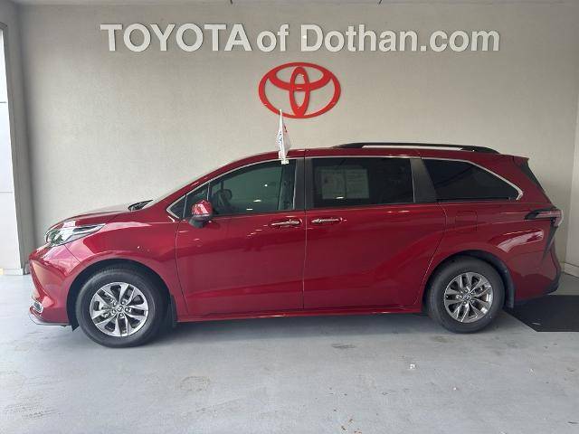 2024 Toyota Sienna XLE — Minivan — 20,946 mi — Dothan, AL