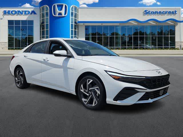 2024 Hyundai Elantra Hybrid Limited — Sedan — 18,191 mi — Stonecrest, GA