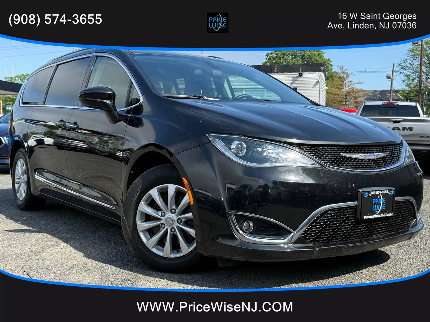 2018 Chrysler Pacifica Touring L — Minivan — 56,809 mi — Linden, NJ