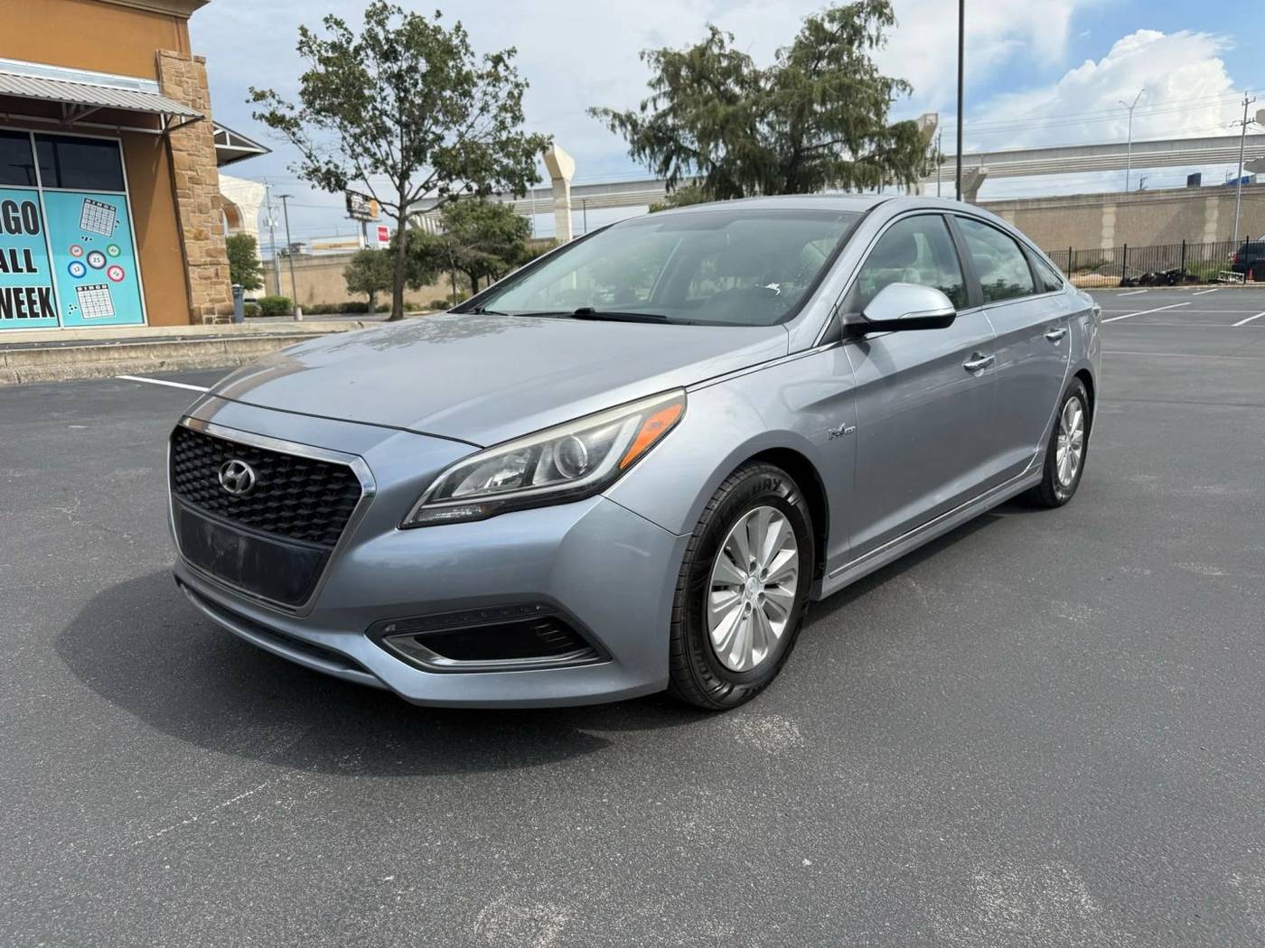 2016 Hyundai Sonata Hybrid SE — Sedan — 60,584 mi — San Antonio, TX