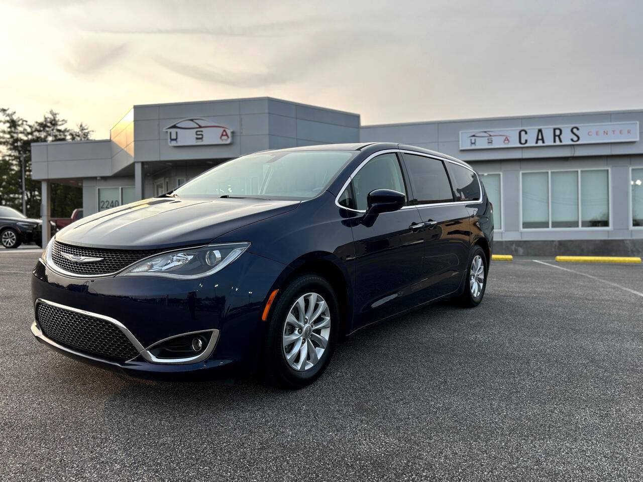 2018 Chrysler Pacifica Touring Plus — Minivan — 66,622 mi — Langhorne, PA