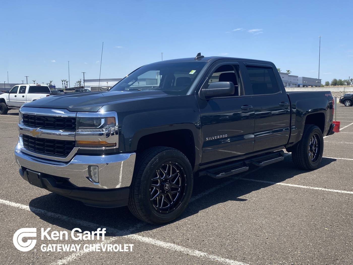 2017 Chevrolet Silverado 1500 LT — Pickup Truck — 126,926 mi — Avondale, AZ