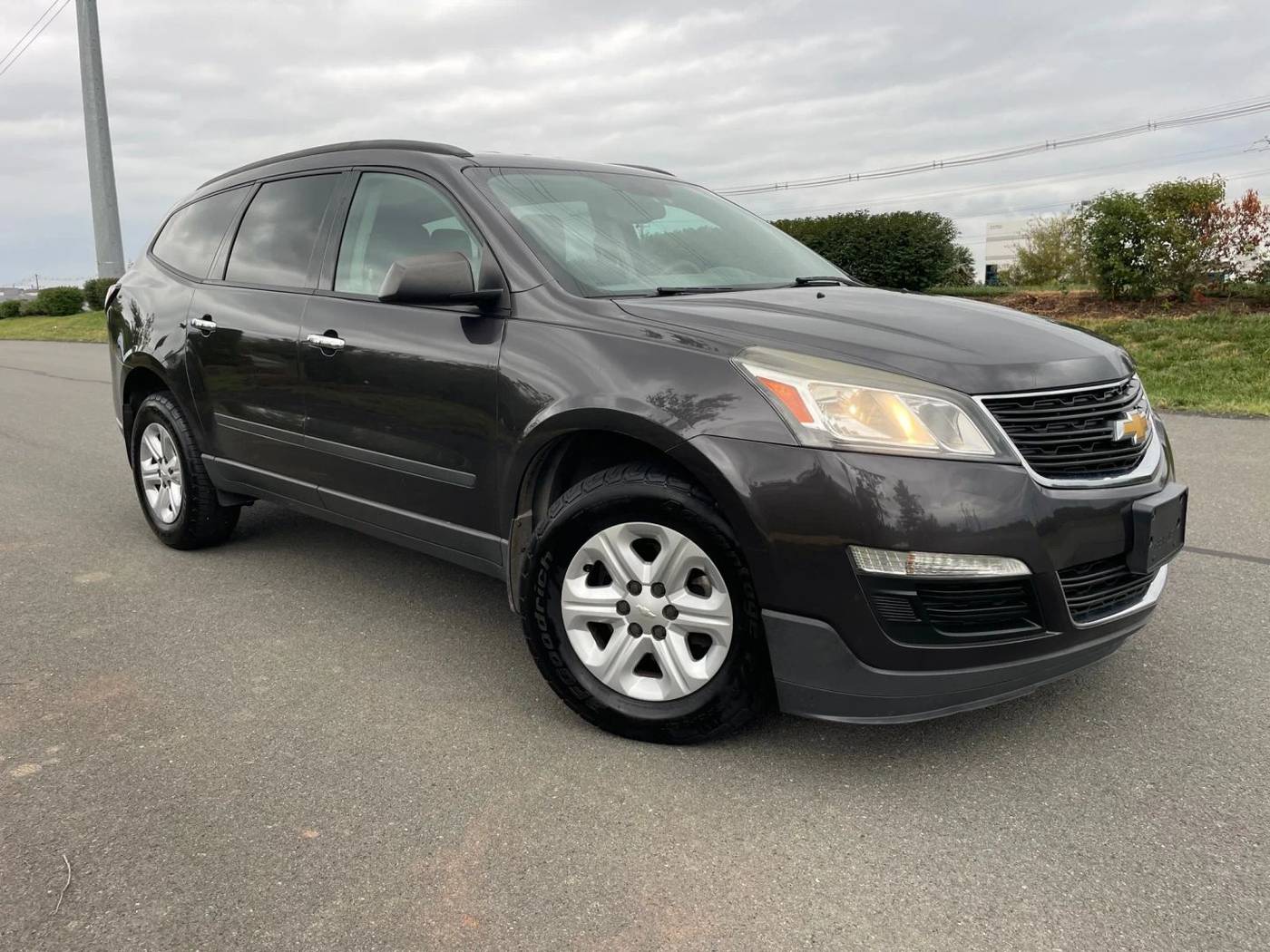 2013 Chevrolet Traverse LS — SUV — 148,117 mi — Sterling, VA