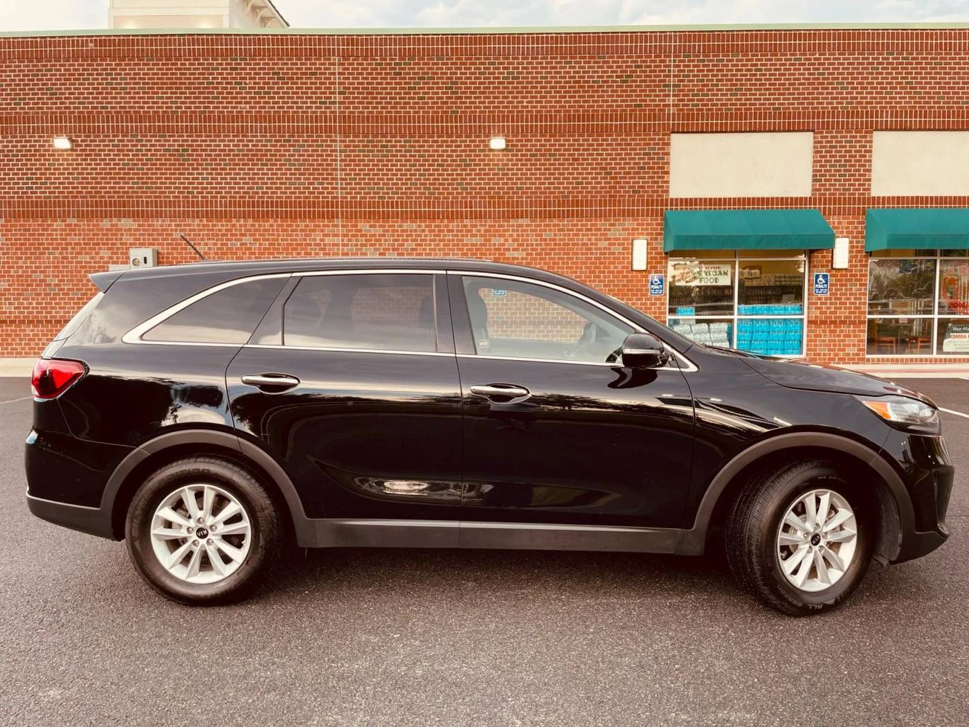 2019 Kia Sorento LX — SUV — 197,413 mi — Sterling, VA