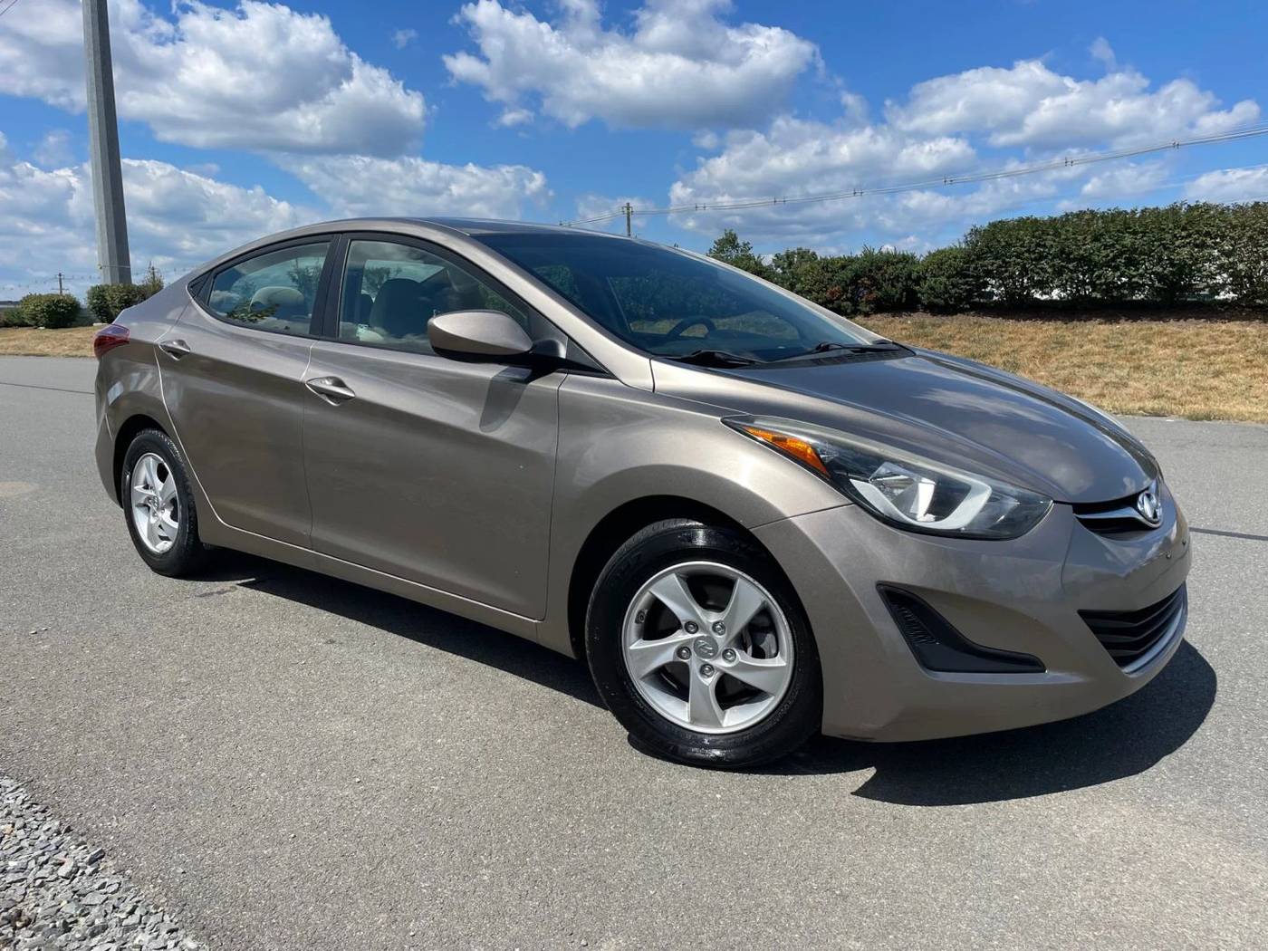 2014 Hyundai Elantra SE — Sedan — 110,347 mi — Sterling, VA