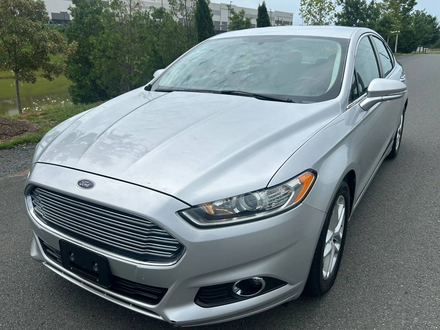 2013 Ford Fusion SE — Sedan — 97,097 mi — Sterling, VA