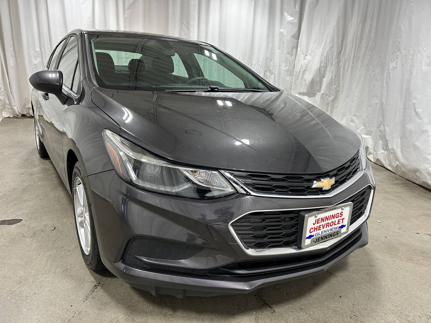 2017 Chevrolet Cruze LT — Sedan — 118,258 mi — Glenview, IL