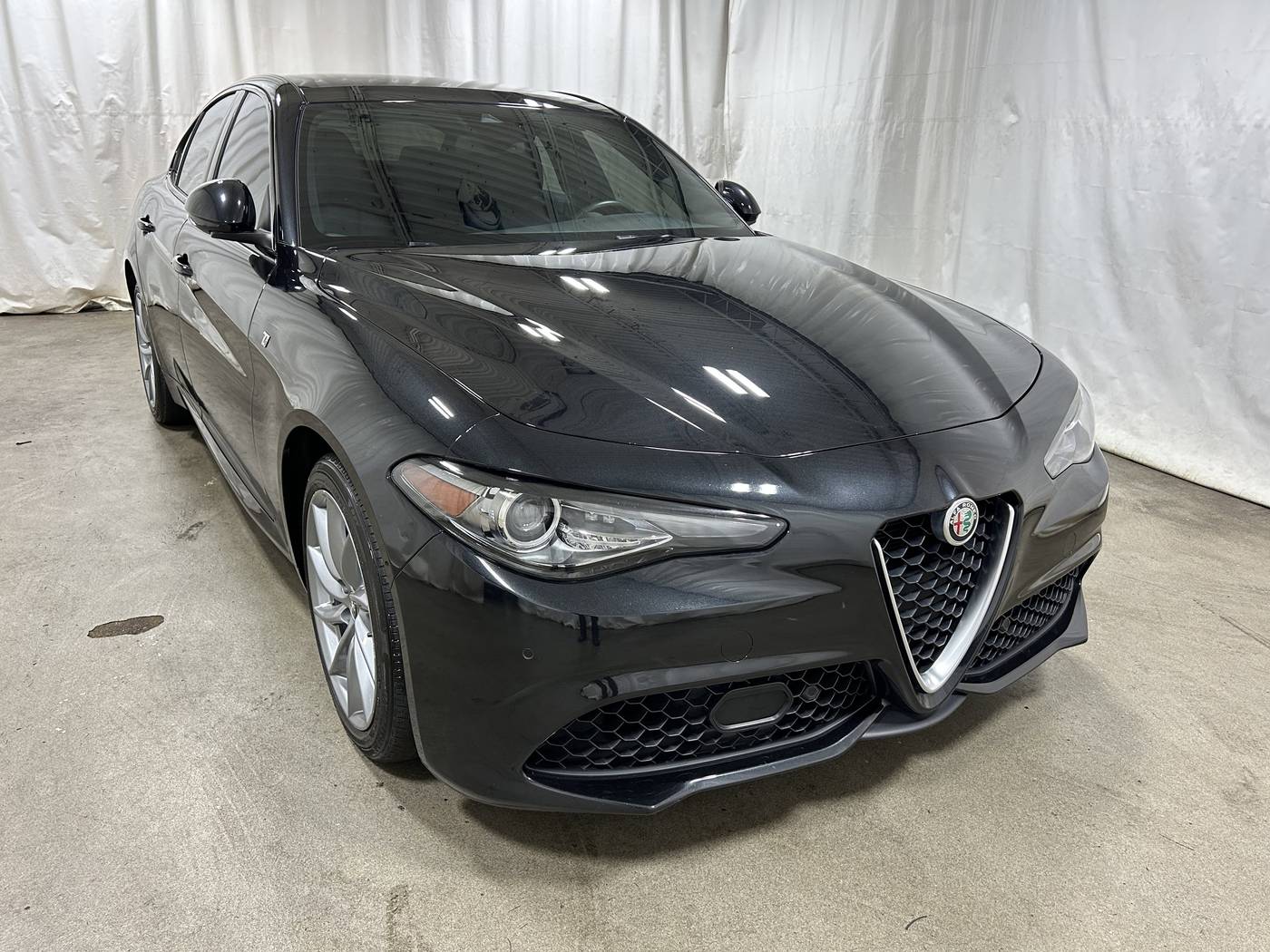 2022 Alfa Romeo Giulia Ti — Sedan — 23,263 mi — Glenview, IL