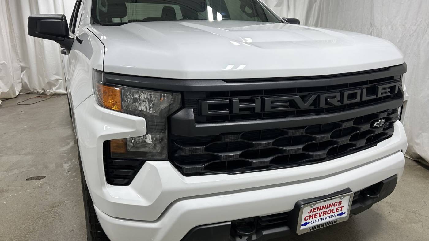2022 Chevrolet Silverado 1500 Custom — Pickup Truck — 39,136 mi — Glenview, IL