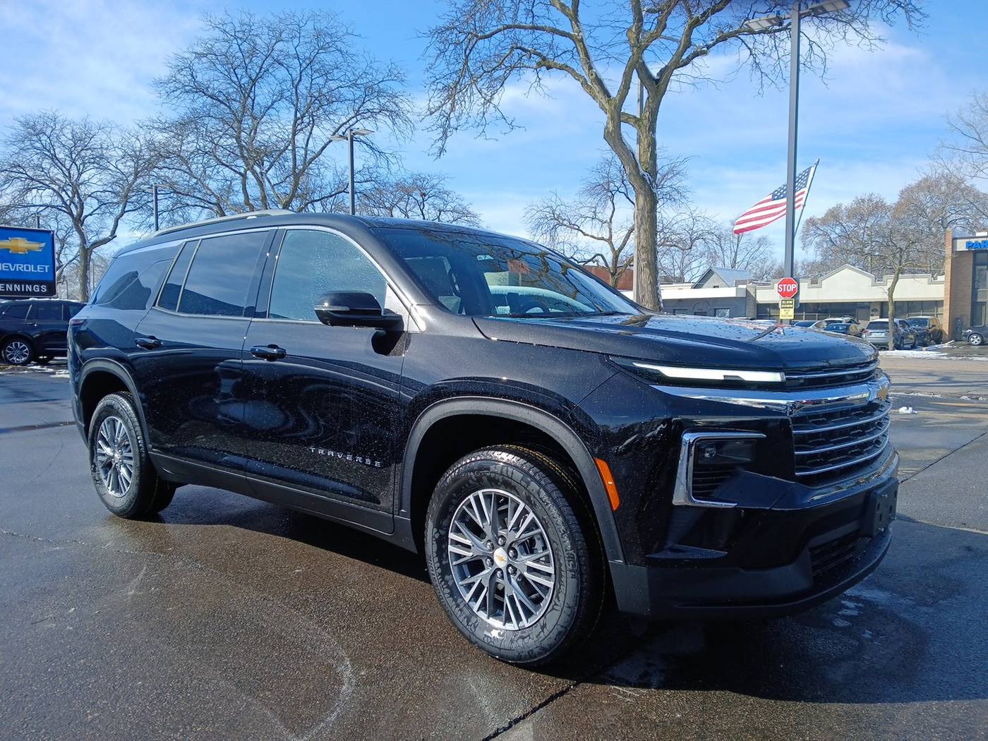 2025 Chevrolet Traverse LT — SUV — 925 mi — Glenview, IL