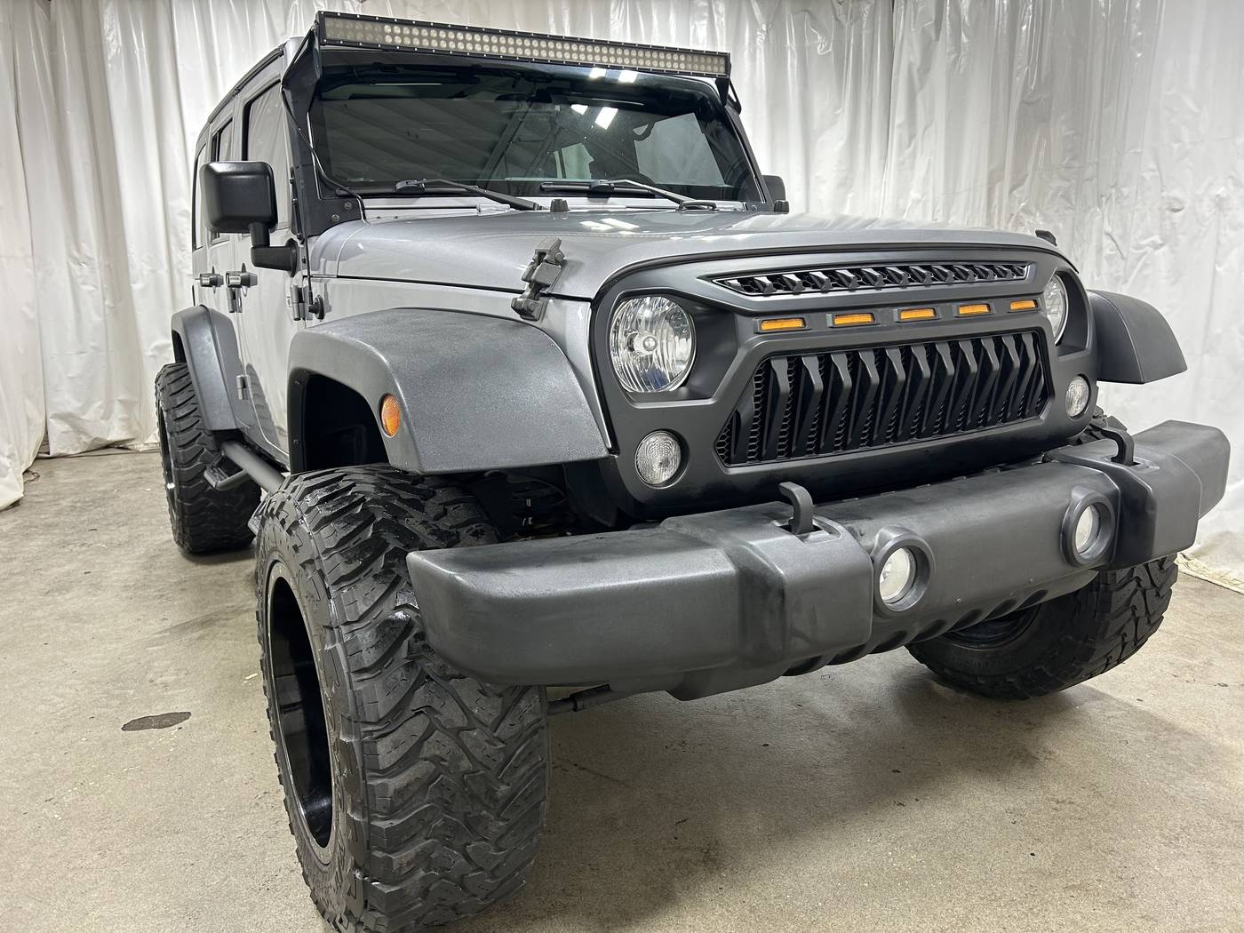 2016 Jeep Wrangler Sport — SUV — 147,185 mi — Glenview, IL