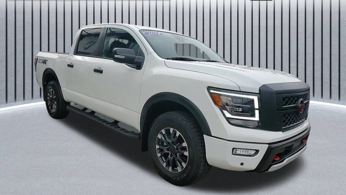2024 Nissan Titan PRO-4X — Pickup Truck — 6,407 mi — Glenview, IL