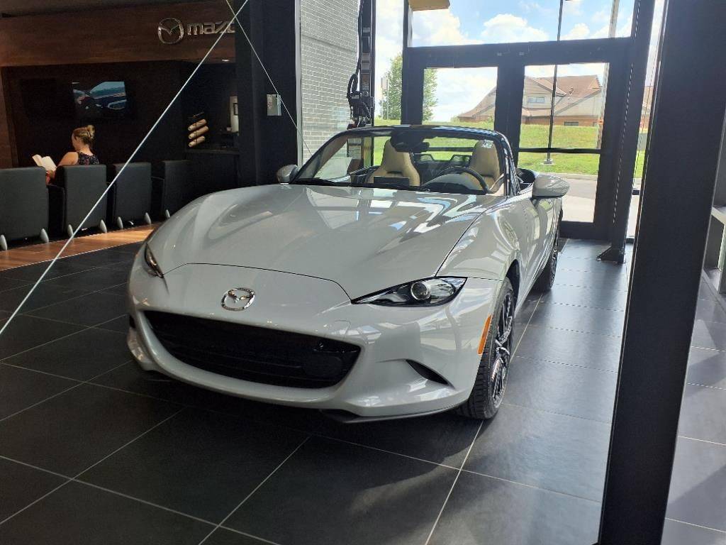 2025 Mazda MX-5 Miata Grand Touring
