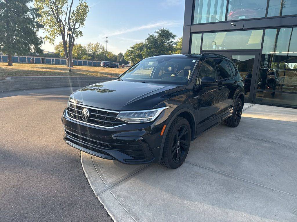 2024 Volkswagen Tiguan SE R-Line Black — SUV — 13,463 mi — Dayton, OH