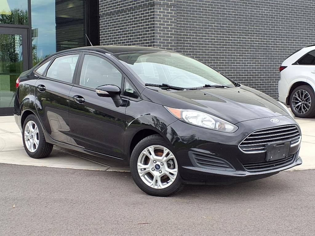 2016 Ford Fiesta SE — Sedan — 132,750 mi — Dayton, OH