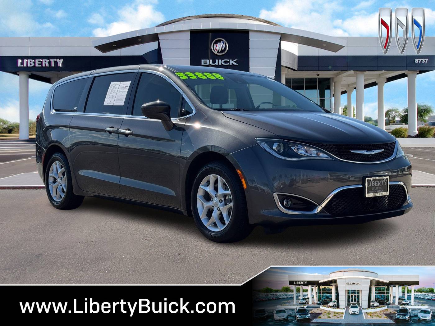 2020 Chrysler Pacifica Touring — Minivan — 17,348 mi — Peoria, AZ