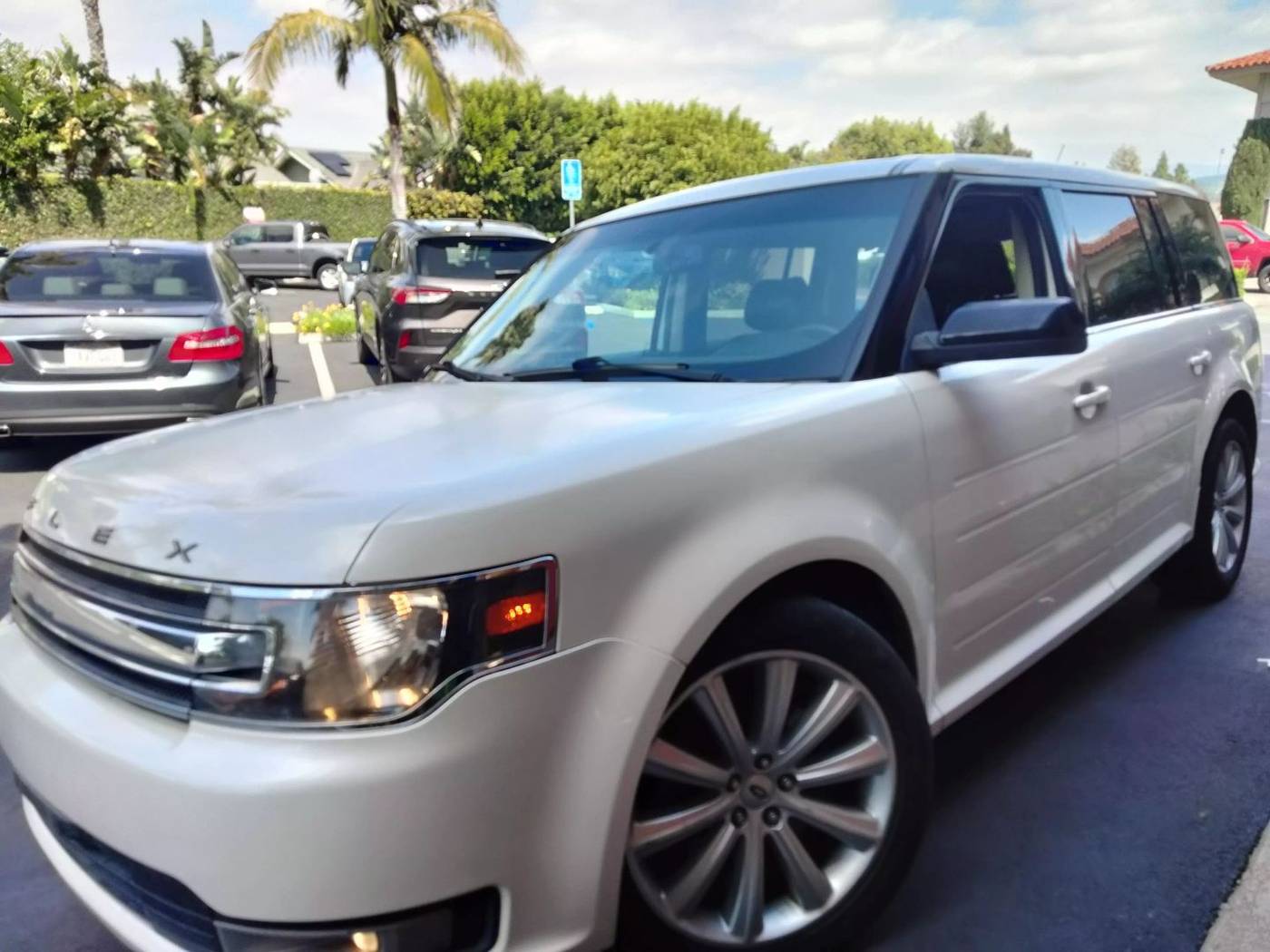 2013 Ford Flex SEL — SUV — 170,550 mi — Tustin, CA
