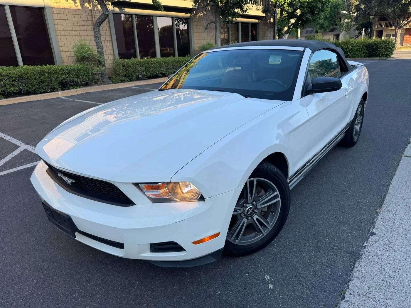 2010 Ford Mustang V6 Premium — Convertible — 125,922 mi — Tustin, CA