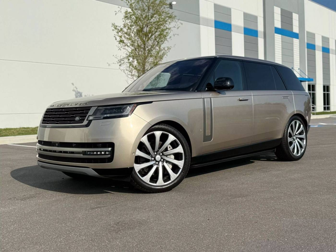 2023 Land Rover Range Rover SE — SUV — 53,984 mi — Tampa, FL