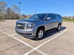 2019 Chevrolet Suburban LT — SUV — 152,000 mi — Tampa, FL