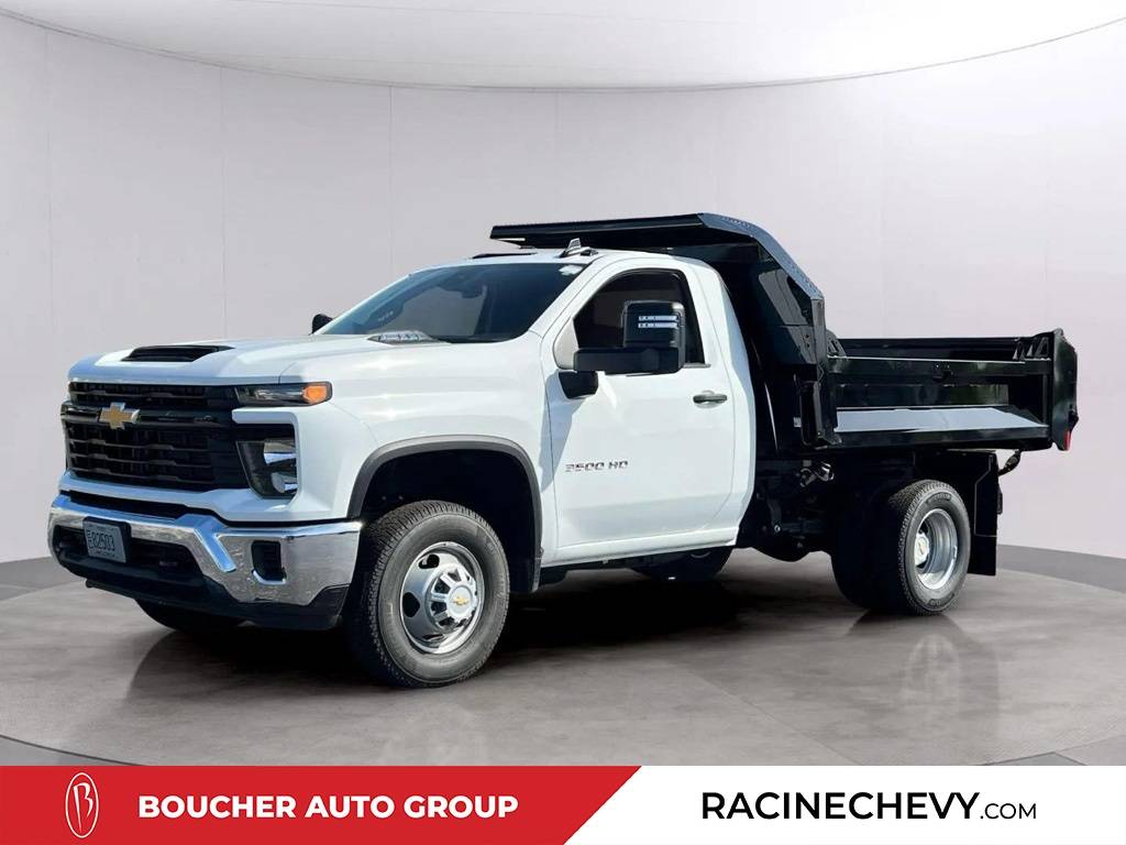 2025 Chevrolet Silverado 3500HD CC Work Truck — Chassis Cab Truck — 1,091 mi — Racine, WI