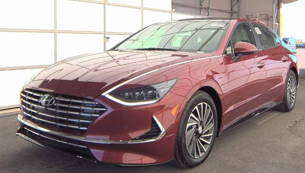 2023 Hyundai Sonata Hybrid Limited — Sedan — 15 mi — Riverdale, GA