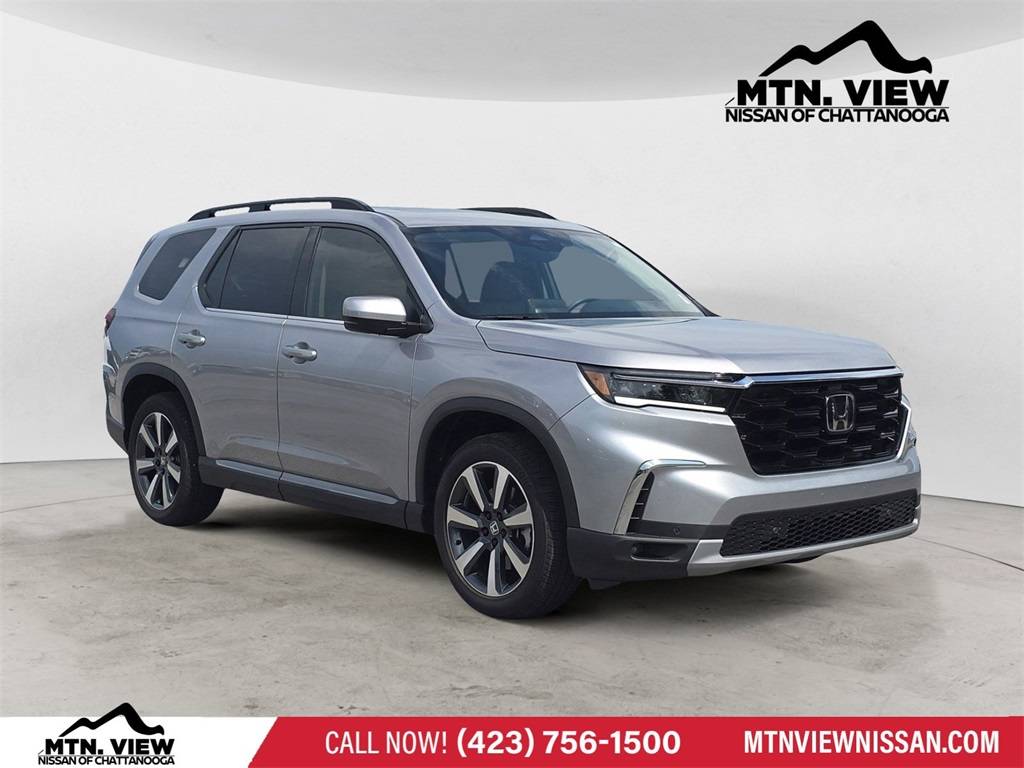 2025 Honda Pilot Touring — SUV — 4,592 mi — Chattanooga, TN