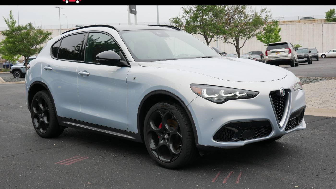 2024 Alfa Romeo Stelvio Ti